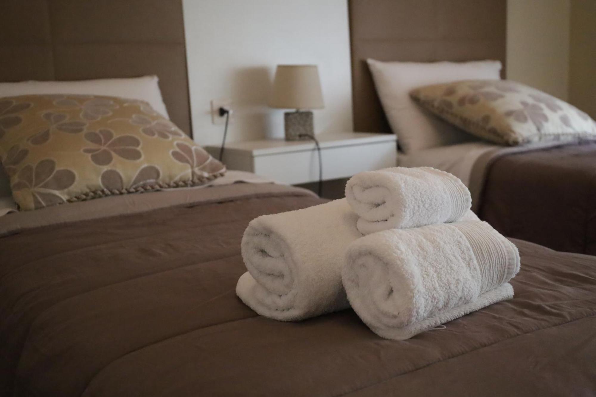 Accademia Apartment Sassari Luaran gambar